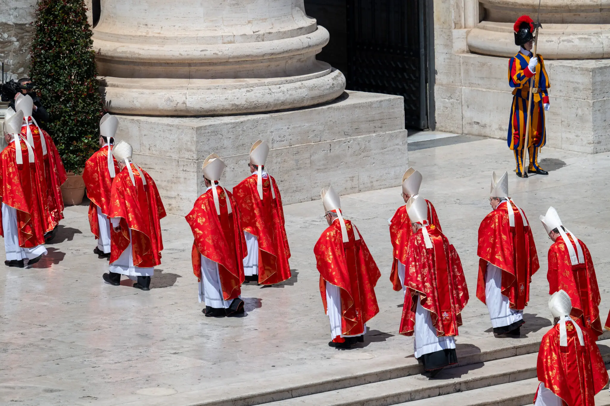Єдність чи розбрат: як девіз «єдність» вплине на вибори наступного Папи у Ватикані